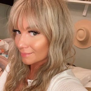 Meet your Posher, Sophia